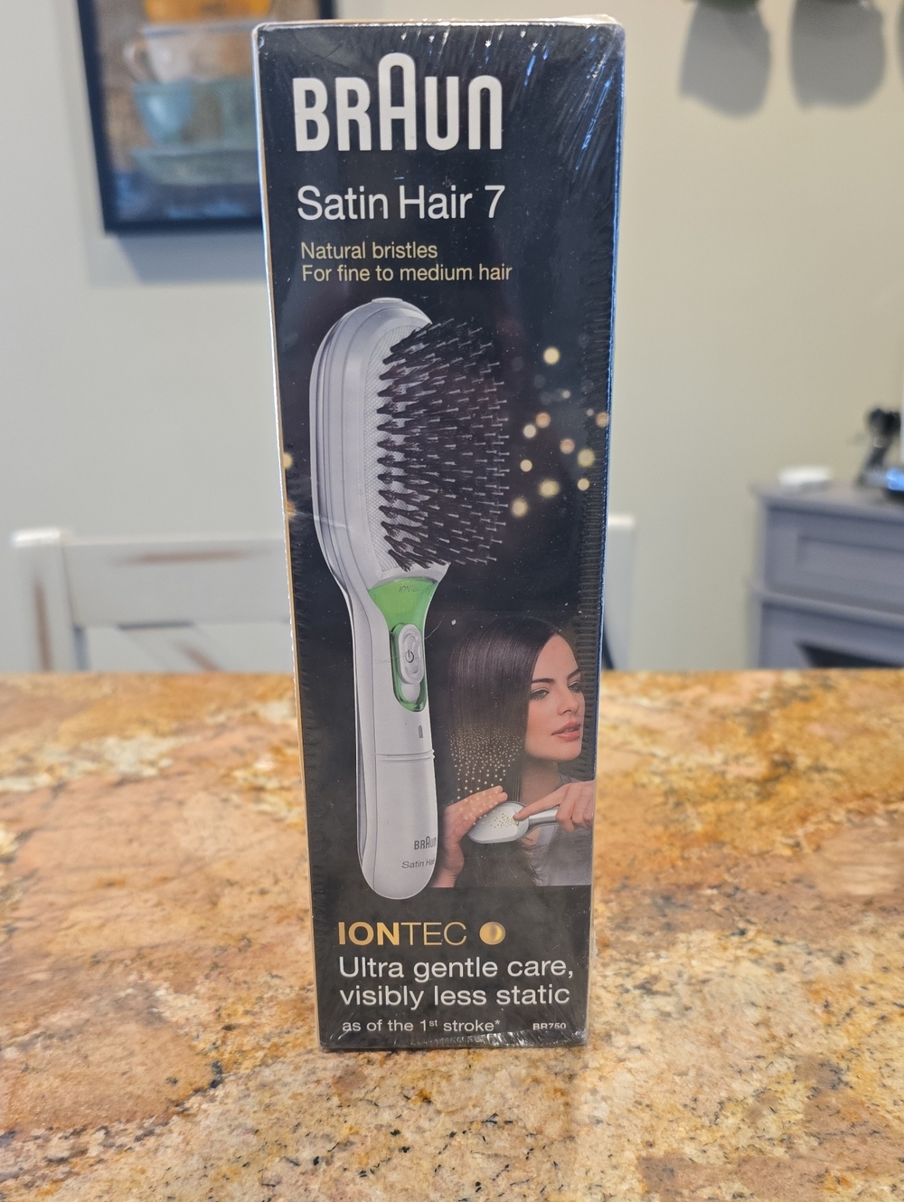 Braun Satin Hair 7 IONTEC Electric Hair Brush — White & Green